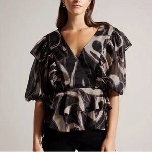 Ted Baker NWT Jasmyna Metallic Plum and Black Ruffles Puff Sleeve Size 2/M